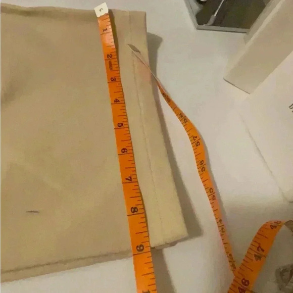 ST.John brand new beige color, jeans, pants, soft and stretchy. Amazing … - Picture 11 of 13